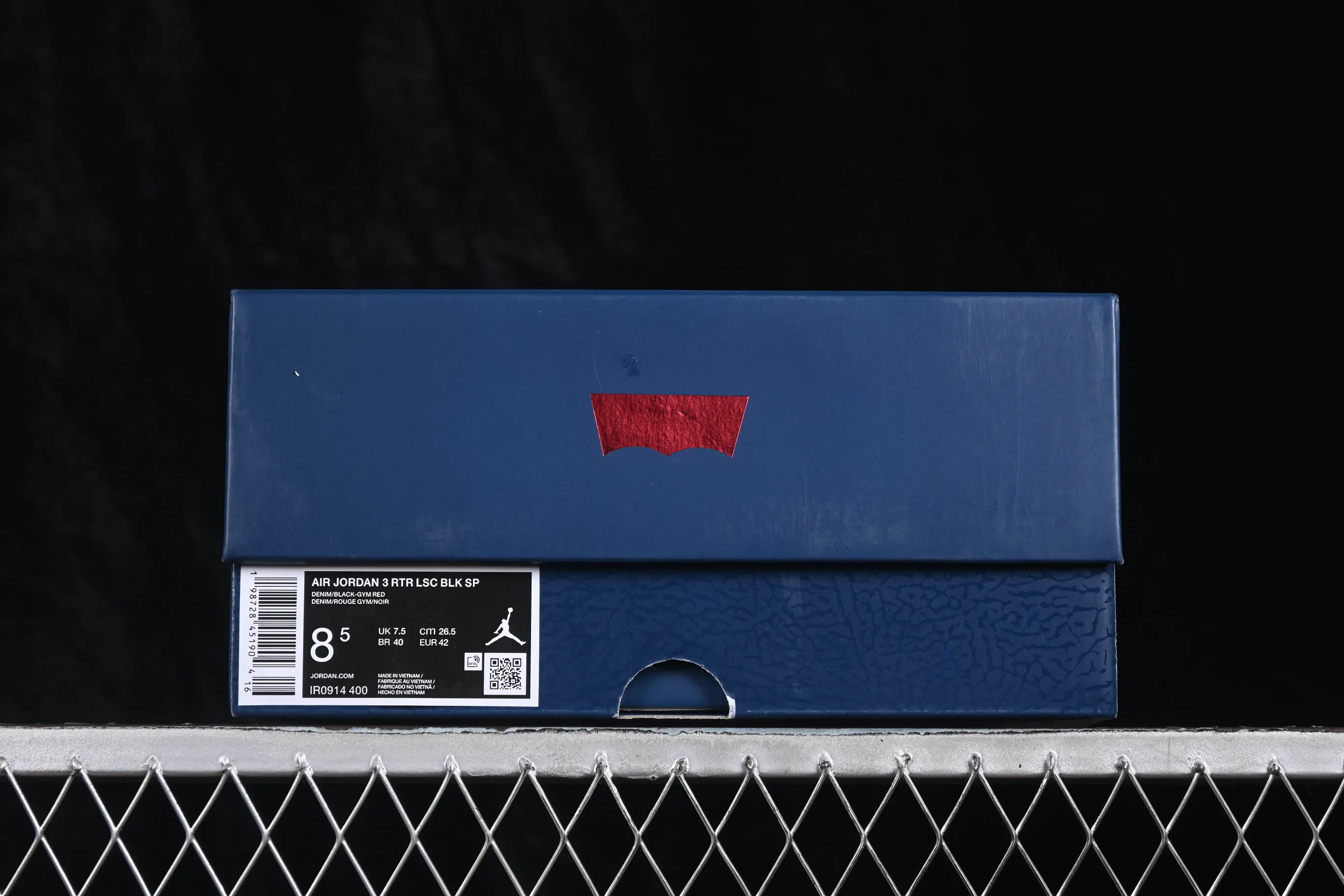 All categories Air Jordan Jordan series basketball shoes Air Jordan 3 Levi's x Air Jordan 3 "Black Denim" AJ3 Joe 3 Black Denim IR0914-400